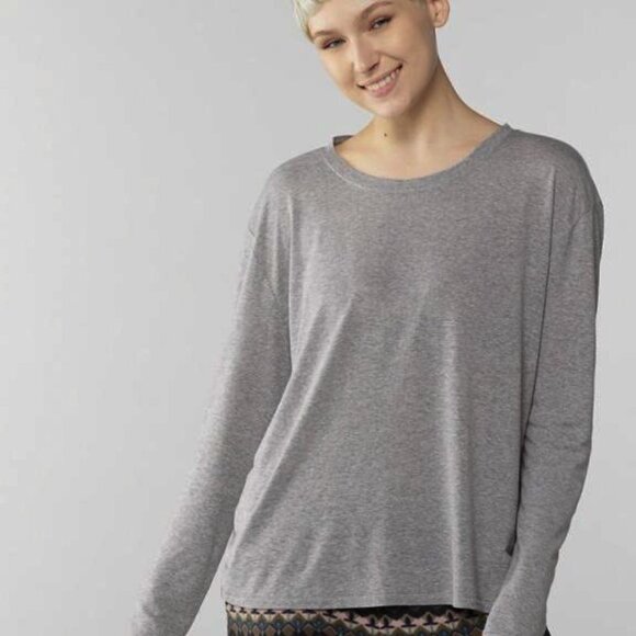 Sustainable Quality Prana Gray Long Sleeve Crew Neck Tee Size Small - Picture 2 of 9